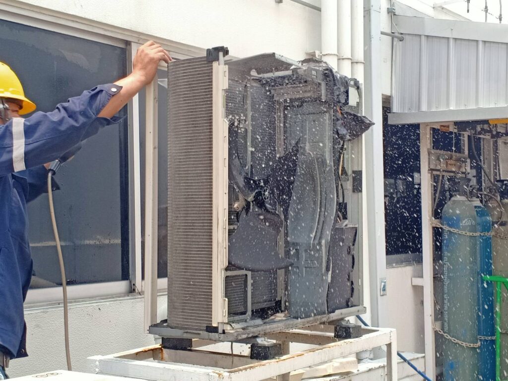 การรับงานล้างแอร์ย่านแหลมฉบัง